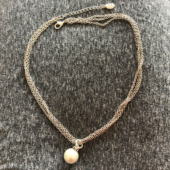 Faux pearl necklace 3 stranded - Picture 1 of 3